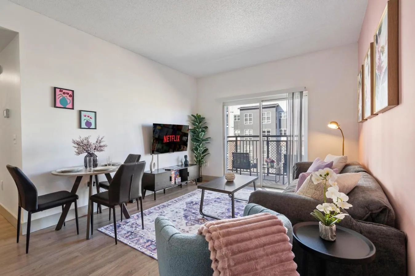 Appartement Bright Uptown Bliss - Free Parking, Walkable, Views à Charlotte