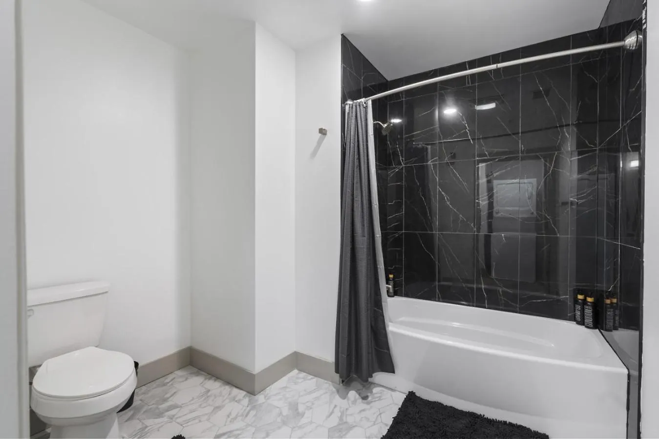 公寓 夏洛特Bright Uptown Bliss - Free Parking, Walkable, Views公寓