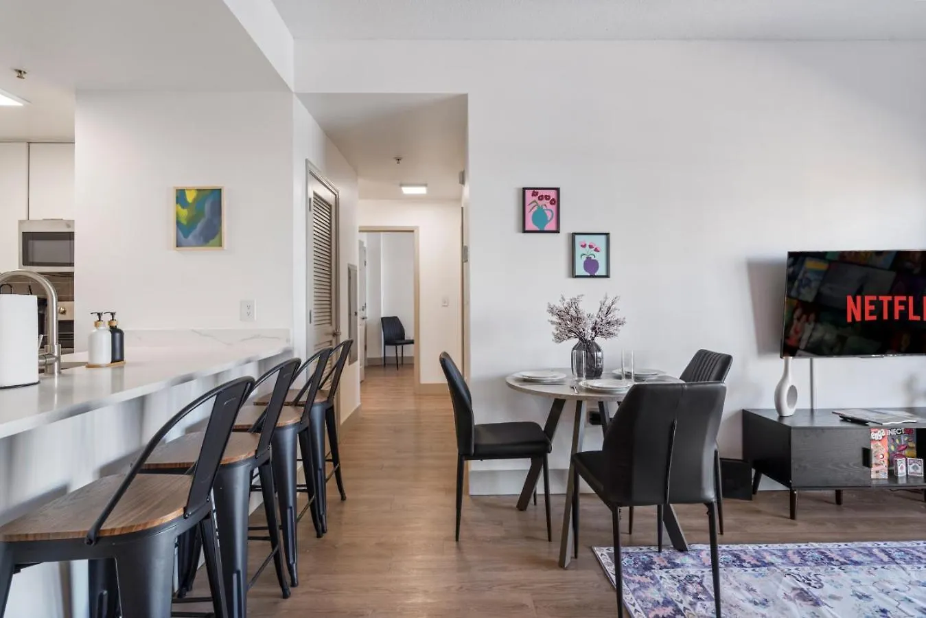 夏洛特Bright Uptown Bliss - Free Parking, Walkable, Views公寓 0*, 夏洛特 美国